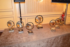 Les Awards